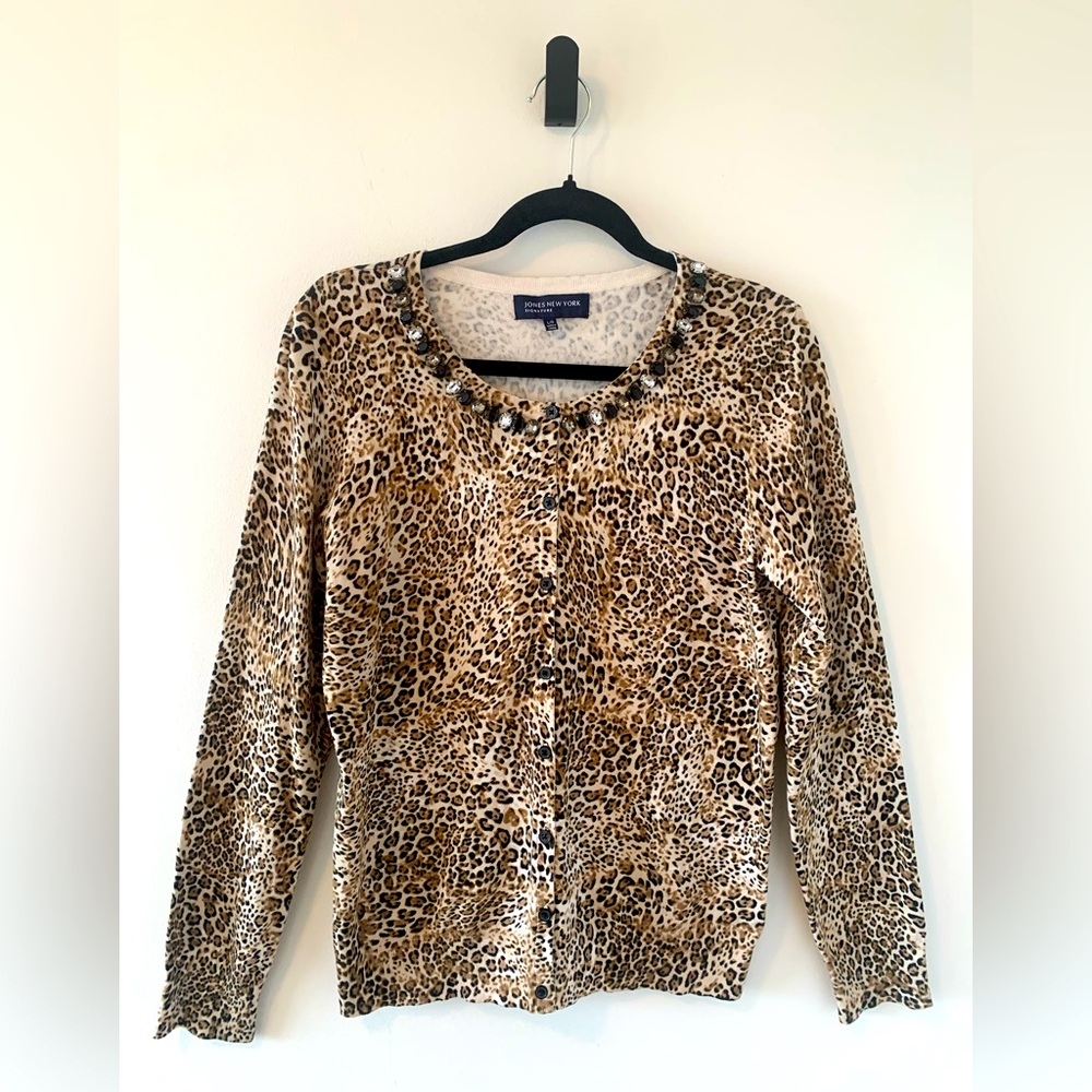 Jones New York Signature Woman’s L Leopard Print Button Up Sweater w Rhinestones